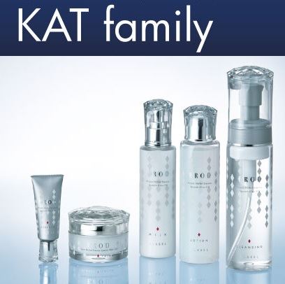 The solid, glass-like, PET bottle with diamond closure